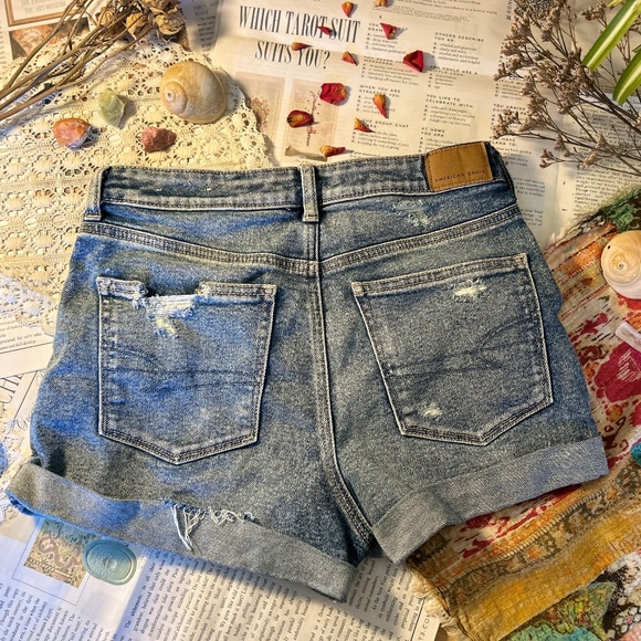 American Eagle distressed jean short - Picture 2 of 5